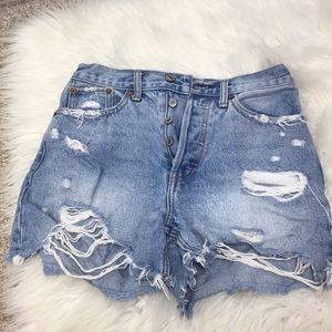Reposh Abercrombie high rise 4” shorts